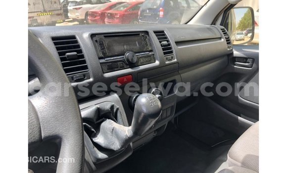 Buy Import Toyota Hiace White Car in Import - Dubai in East Mahé Buy Import Toyota Hiace White Car in Import - Dubai in East Mahé
