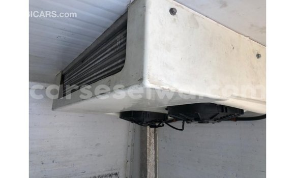 Buy Import Toyota Hiace White Car in Import - Dubai in East Mahé Buy Import Toyota Hiace White Car in Import - Dubai in East Mahé