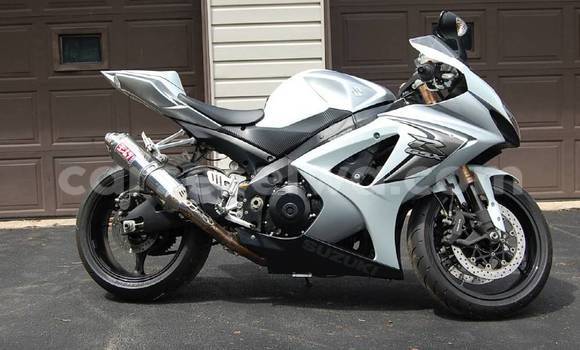 Buy New Suzuki GSX-R Silver Moto in Anse Royale in South Mahé Buy New Suzuki GSX-R Silver Moto in Anse Royale in South Mahé