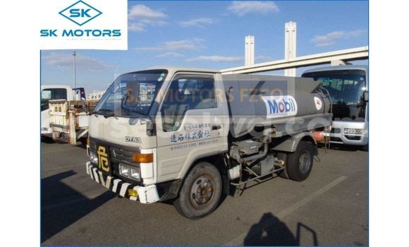 Acheter Import Utilitaire Toyota Dyna Autre à Import - Dubai, East Mahé