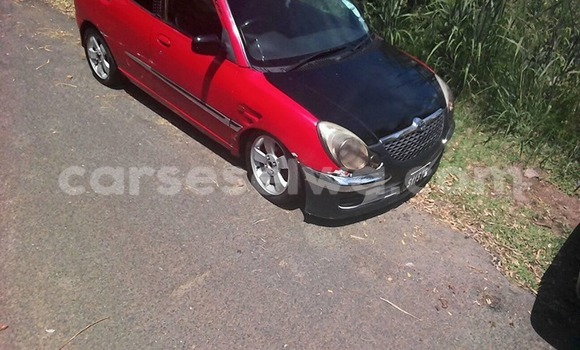 Acheter Occasion Voiture Daihatsu Sirion Rouge à Port Glaud, West Mahé Acheter Occasion Voiture Daihatsu Sirion Rouge à Port Glaud, West Mahé