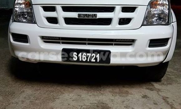 Buy Used Isuzu Wizard White Car in Beau Vallon in North Mahé Buy Used Isuzu Wizard White Car in Beau Vallon in North Mahé