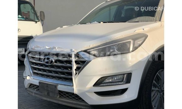 Buy Import Hyundai Tucson White Car in Import - Dubai in East Mahé Buy Import Hyundai Tucson White Car in Import - Dubai in East Mahé
