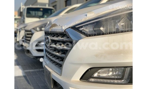 Buy Import Hyundai Tucson White Car in Import - Dubai in East Mahé Buy Import Hyundai Tucson White Car in Import - Dubai in East Mahé