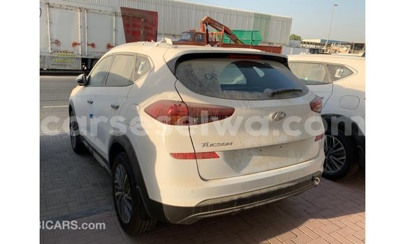 Buy Import Hyundai Tucson White Car in Import - Dubai in East Mahé Buy Import Hyundai Tucson White Car in Import - Dubai in East Mahé