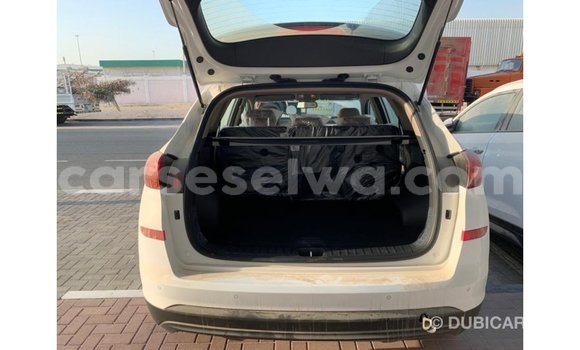 Buy Import Hyundai Tucson White Car in Import - Dubai in East Mahé Buy Import Hyundai Tucson White Car in Import - Dubai in East Mahé