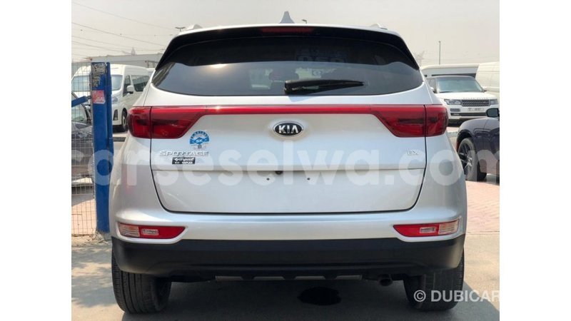 Big with watermark kia sportage east mahe import dubai 7318