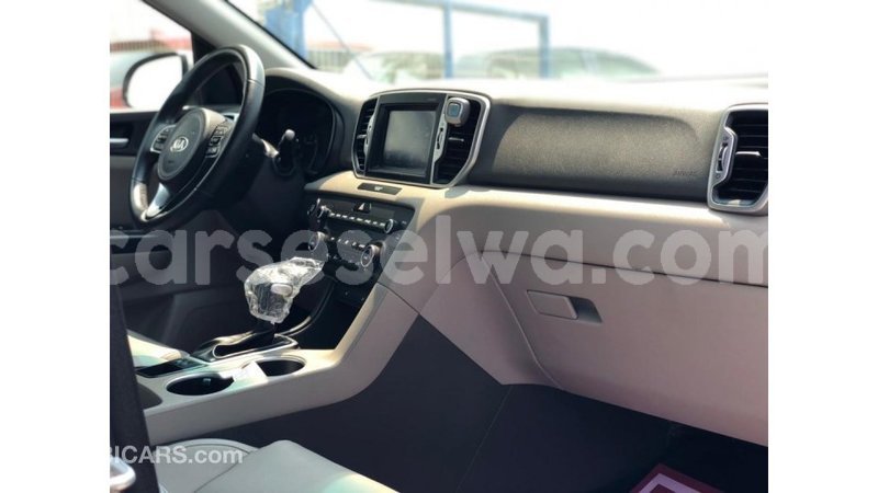 Big with watermark kia sportage east mahe import dubai 7318