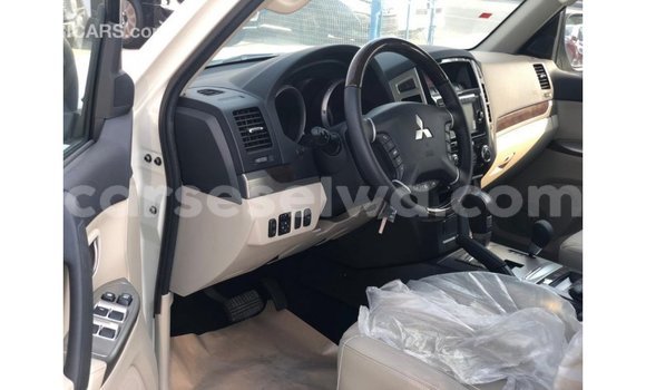Buy Import Mitsubishi Pajero Black Car in Import - Dubai in East Mahé Buy Import Mitsubishi Pajero Black Car in Import - Dubai in East Mahé