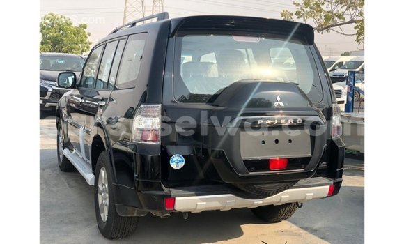 Buy Import Mitsubishi Pajero Black Car in Import - Dubai in East Mahé Buy Import Mitsubishi Pajero Black Car in Import - Dubai in East Mahé