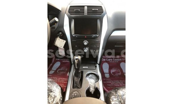 Buy Import Ford Explorer Blue Car in Import - Dubai in East Mahé Buy Import Ford Explorer Blue Car in Import - Dubai in East Mahé