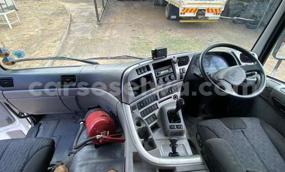 Buy Used Nissan Evalia White Truck in Import - Dubai in East Mahé Buy Used Nissan Evalia White Truck in Import - Dubai in East Mahé