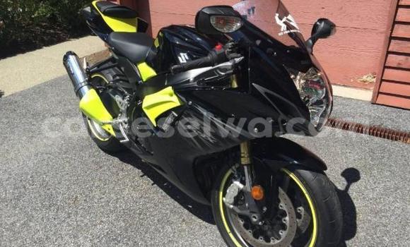 Acheter Occasion Moto Suzuki GSX–R Marron à Anse Royale, South Mahé