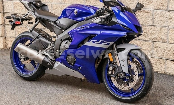 Acheter Neuf Moto Yamaha YZF Bleu à Anse Boileau, West Mahé Acheter Neuf Moto Yamaha YZF Bleu à Anse Boileau, West Mahé