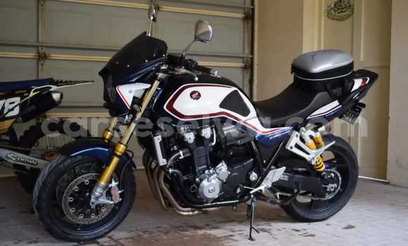 Acheter Occasion Moto Yamaha TENERE Bleu à Bel Ombre, West Mahé Acheter Occasion Moto Yamaha TENERE Bleu à Bel Ombre, West Mahé