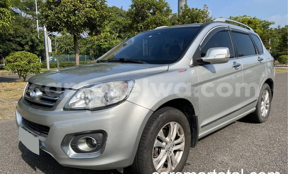 Buy Used Haval H6 Silver Car in Anse Boileau in West Mahé Buy Used Haval H6 Silver Car in Anse Boileau in West Mahé