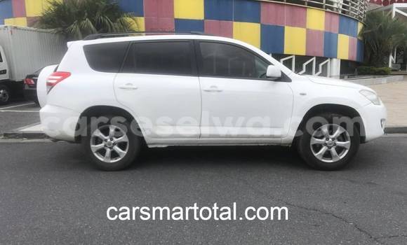 Buy Used Toyota RAV4 White Car in Cascade in Cascade Buy Used Toyota RAV4 White Car in Cascade in Cascade