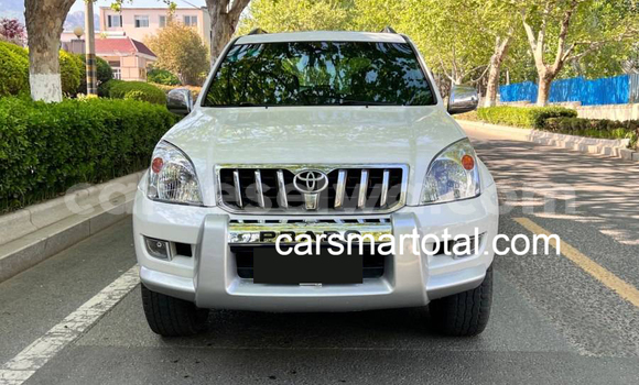 Buy Used Toyota Prado White Car in Mont Buxton in Greater Victoria Buy Used Toyota Prado White Car in Mont Buxton in Greater Victoria