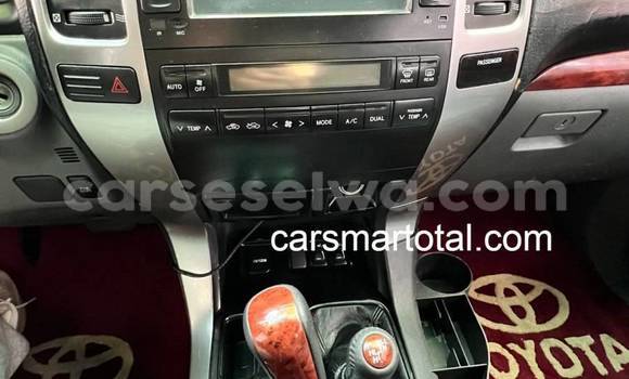 Buy Used Toyota Prado White Car in Mont Buxton in Greater Victoria Buy Used Toyota Prado White Car in Mont Buxton in Greater Victoria