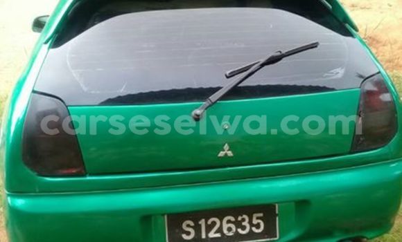 Acheter Occasion Voiture Mitsubishi Colt Vert à Beau Vallon, Nord Mahé Acheter Occasion Voiture Mitsubishi Colt Vert à Beau Vallon, Nord Mahé