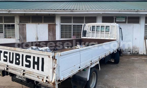 Buy Used Mitsubishi L200 White Car in Mahe in Victoria Buy Used Mitsubishi L200 White Car in Mahe in Victoria