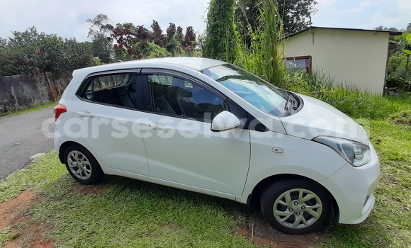 Acheter Occasion Voiture Hyundai Grand i10 Blanc à Grand'Anse, West Mahé Acheter Occasion Voiture Hyundai Grand i10 Blanc à Grand'Anse, West Mahé