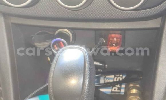 Buy Used Toyota Grand HiAce White Car in Saint Louis in Greater Victoria Buy Used Toyota Grand HiAce White Car in Saint Louis in Greater Victoria