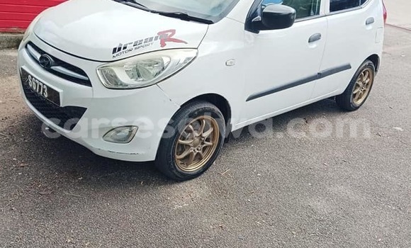 Acheter Occasion Voiture Hyundai i10 Blanc à Baie Lazare, South Mahé Acheter Occasion Voiture Hyundai i10 Blanc à Baie Lazare, South Mahé