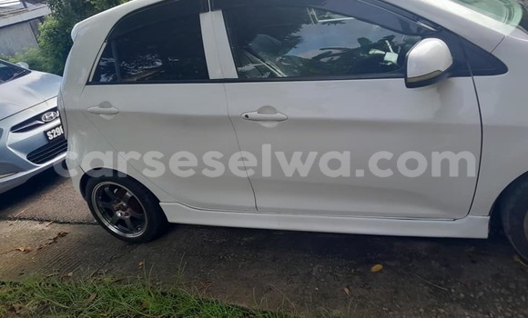 Buy Used Toyota Picnic Other Car in Mahe in Victoria Buy Used Toyota Picnic Other Car in Mahe in Victoria