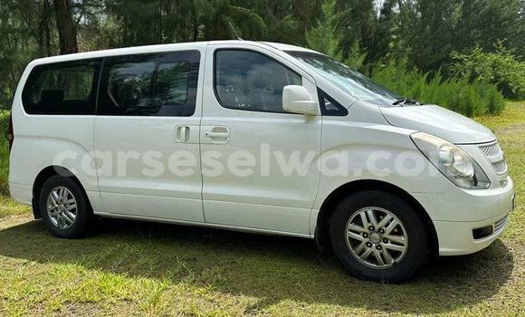 Buy Used Hyundai H1 Other Car in Anse Aux Pins in East Mahé
