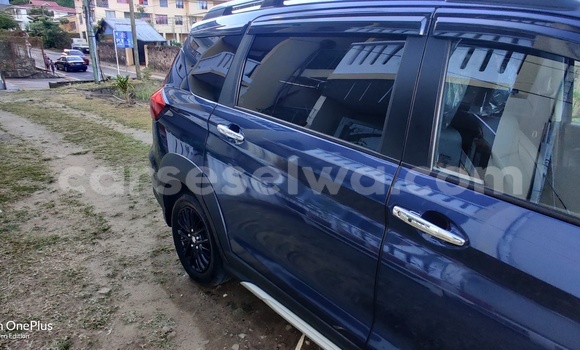 Buy Used Suzuki XL7 Blue Car in Bel Air in Greater Victoria Buy Used Suzuki XL7 Blue Car in Bel Air in Greater Victoria