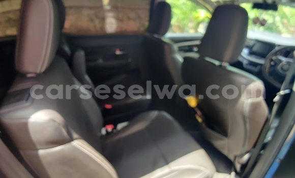 Buy Used Suzuki XL7 Blue Car in Bel Air in Greater Victoria Buy Used Suzuki XL7 Blue Car in Bel Air in Greater Victoria