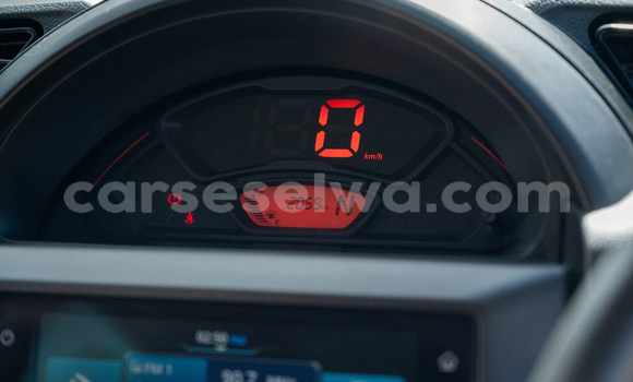 Buy Used Suzuki Ignis Silver Car in Mahe in Victoria Buy Used Suzuki Ignis Silver Car in Mahe in Victoria