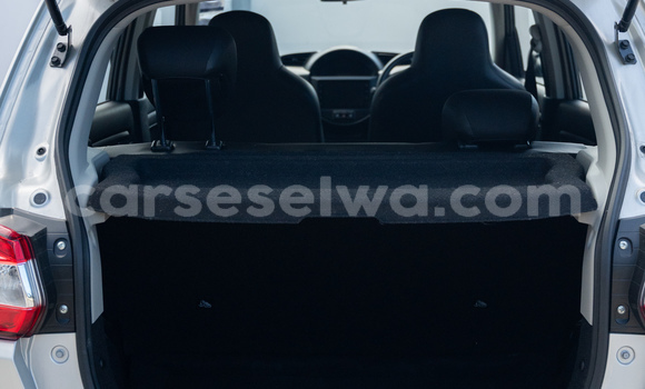 Buy Used Suzuki Ignis Silver Car in Mahe in Victoria Buy Used Suzuki Ignis Silver Car in Mahe in Victoria