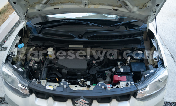 Buy Used Suzuki Ignis Silver Car in Mahe in Victoria Buy Used Suzuki Ignis Silver Car in Mahe in Victoria