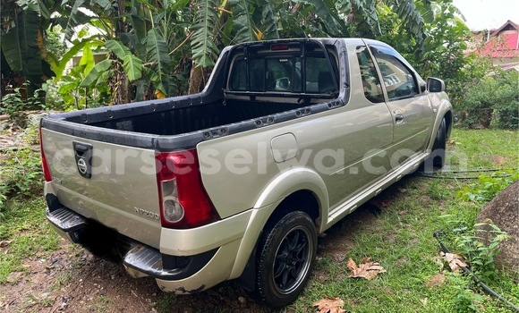 Buy Used Nissan Pickup Other Car in Bel Ombre in West Mahé Buy Used Nissan Pickup Other Car in Bel Ombre in West Mahé