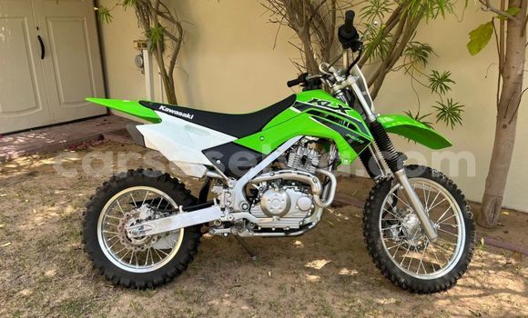 Acheter Occasion Moto Kawasaki KLX Vert à Bel Ombre, West Mahé Acheter Occasion Moto Kawasaki KLX Vert à Bel Ombre, West Mahé