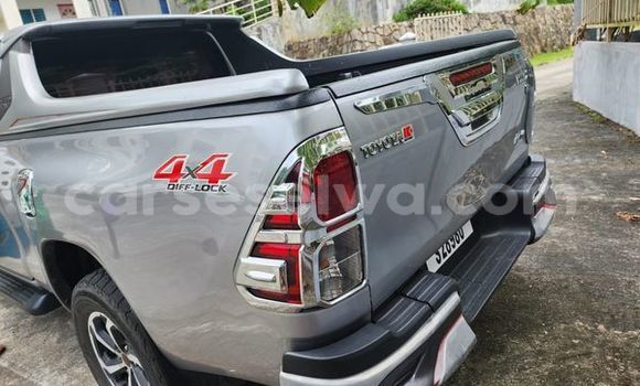 Buy Used Toyota Hiluxe Revo Brown Car in Bel Air in Greater Victoria Buy Used Toyota Hiluxe Revo Brown Car in Bel Air in Greater Victoria