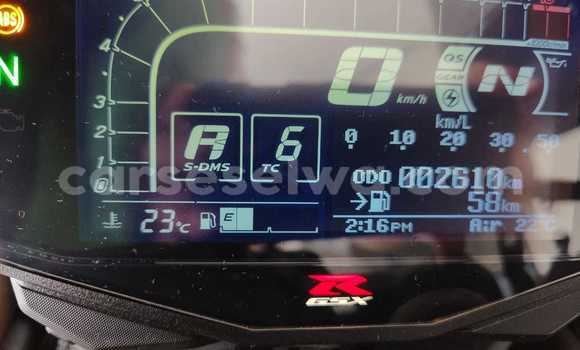 Buy Used Suzuki GSX–R White Bike in Anse Aux Pins in East Mahé Buy Used Suzuki GSX–R White Bike in Anse Aux Pins in East Mahé