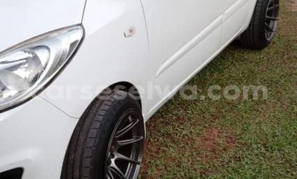 Buy Used Hyundai i10 White Car in Anse Aux Pins in East Mahé Buy Used Hyundai i10 White Car in Anse Aux Pins in East Mahé