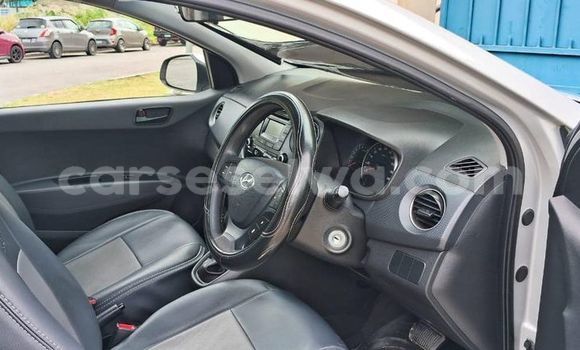 Buy Used Hyundai i10 Other Car in Anse Royale in South Mahé Buy Used Hyundai i10 Other Car in Anse Royale in South Mahé