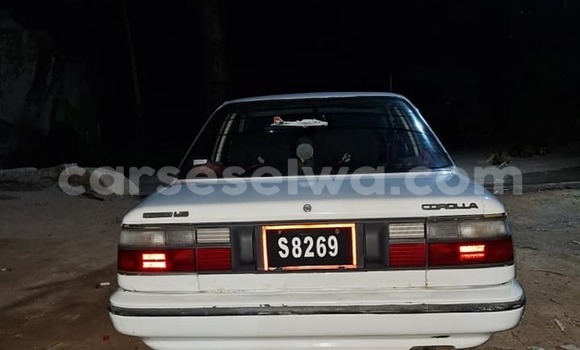 Buy Used Toyota Corolla White Car in Anse Boileau in West Mahé Buy Used Toyota Corolla White Car in Anse Boileau in West Mahé