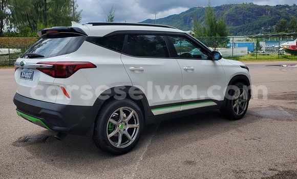 Buy Used Kia Sephia White Car in Anse Volbert in Inner Islands Buy Used Kia Sephia White Car in Anse Volbert in Inner Islands