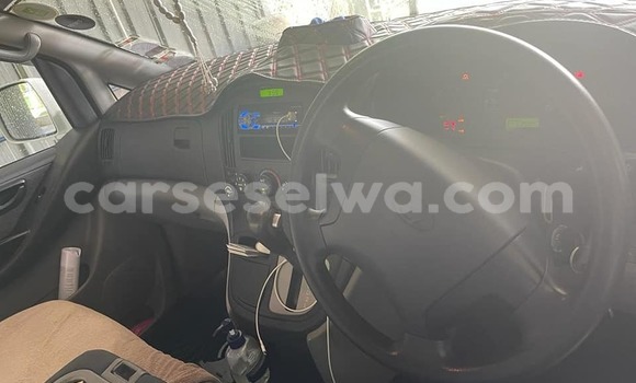 Buy Used Hyundai H1 White Car in Anse Etoile in North Mahé Buy Used Hyundai H1 White Car in Anse Etoile in North Mahé