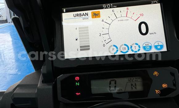 Acheter Occasion Moto Honda CRF Blanc à Anse Aux Pins, East Mahé Acheter Occasion Moto Honda CRF Blanc à Anse Aux Pins, East Mahé