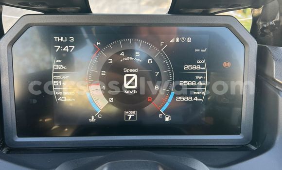 Acheter Occasion Moto Yamaha TMAX Noir à Anse Aux Pins, East Mahé Acheter Occasion Moto Yamaha TMAX Noir à Anse Aux Pins, East Mahé