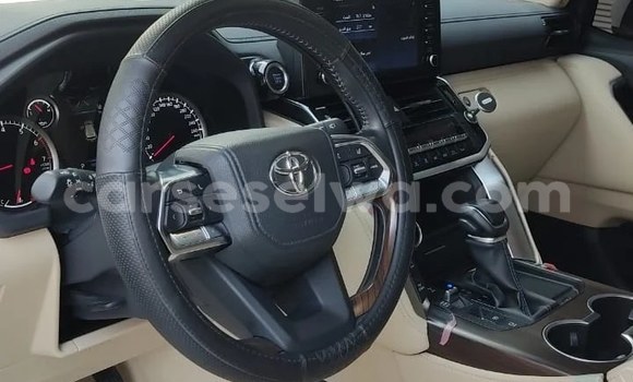 Buy Used Toyota Land Cruiser White Car in Anse Royale in South Mahé Buy Used Toyota Land Cruiser White Car in Anse Royale in South Mahé
