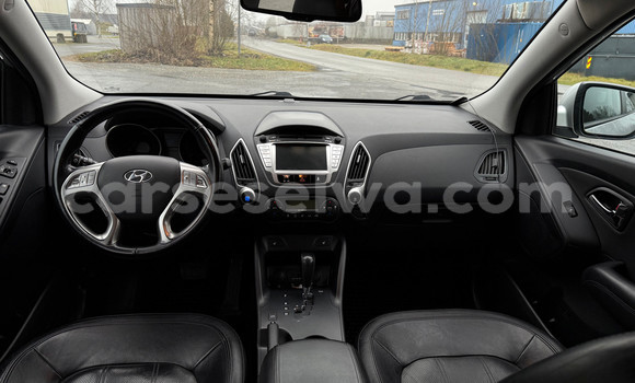 Buy Used Hyundai ix35 Silver Car in Anse Volbert in Inner Islands Buy Used Hyundai ix35 Silver Car in Anse Volbert in Inner Islands