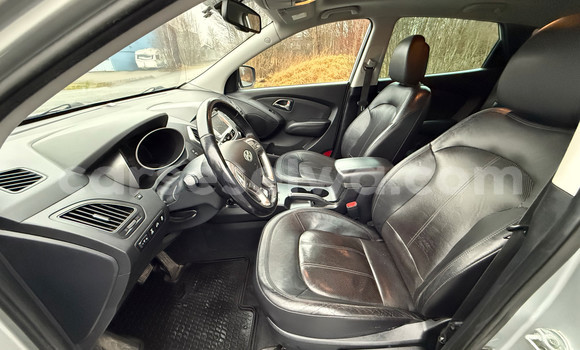 Buy Used Hyundai ix35 Silver Car in Anse Volbert in Inner Islands Buy Used Hyundai ix35 Silver Car in Anse Volbert in Inner Islands