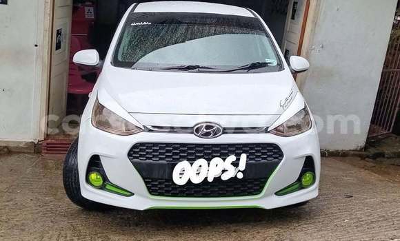 Acheter Occasion Voiture Hyundai i10 Blanc à Anse Boileau, West Mahé Acheter Occasion Voiture Hyundai i10 Blanc à Anse Boileau, West Mahé